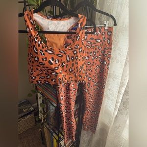 Fabletics On-the-Go Sports Bra & Define PowerHold™️ High-Waisted 7/8 Legging SET